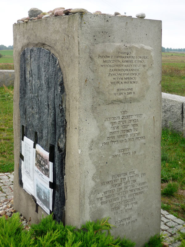 Memorial in Jedwabne, Wikimedia Commons, August 2009.